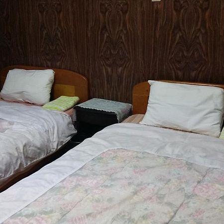 Minshuku Toshi Hotell Yakushima  Exteriör bild